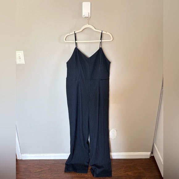 By Anthropologie • Navy Blue Pinstriped Jumpsuit Sz 14 Spaghetti Strap Casual - Picture 5 of 11